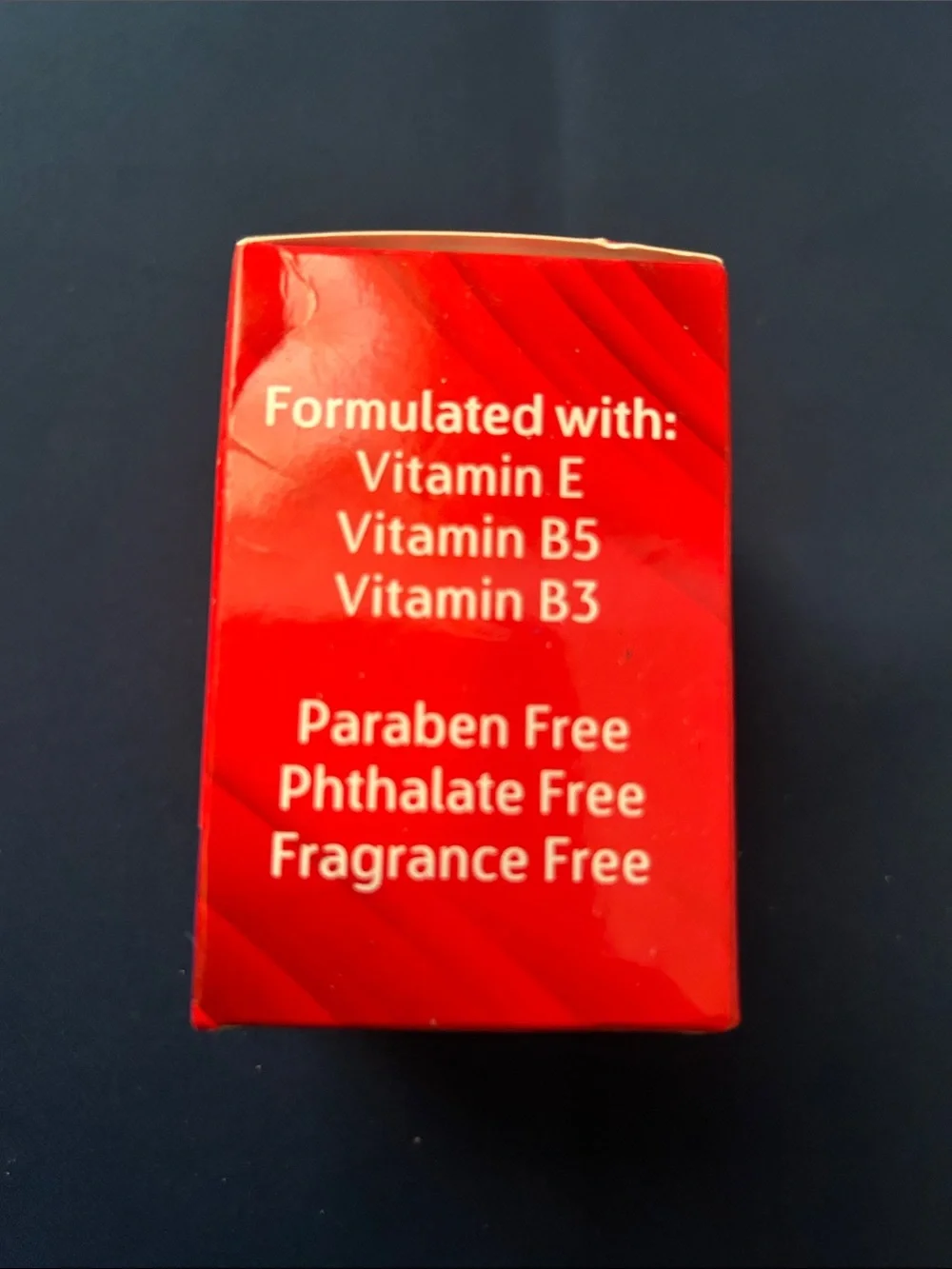 Revitalizing Hydrating Night Cream - Red